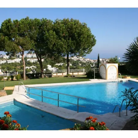 Sea View Penthouse Duplex Near Sitio de Calahonda
